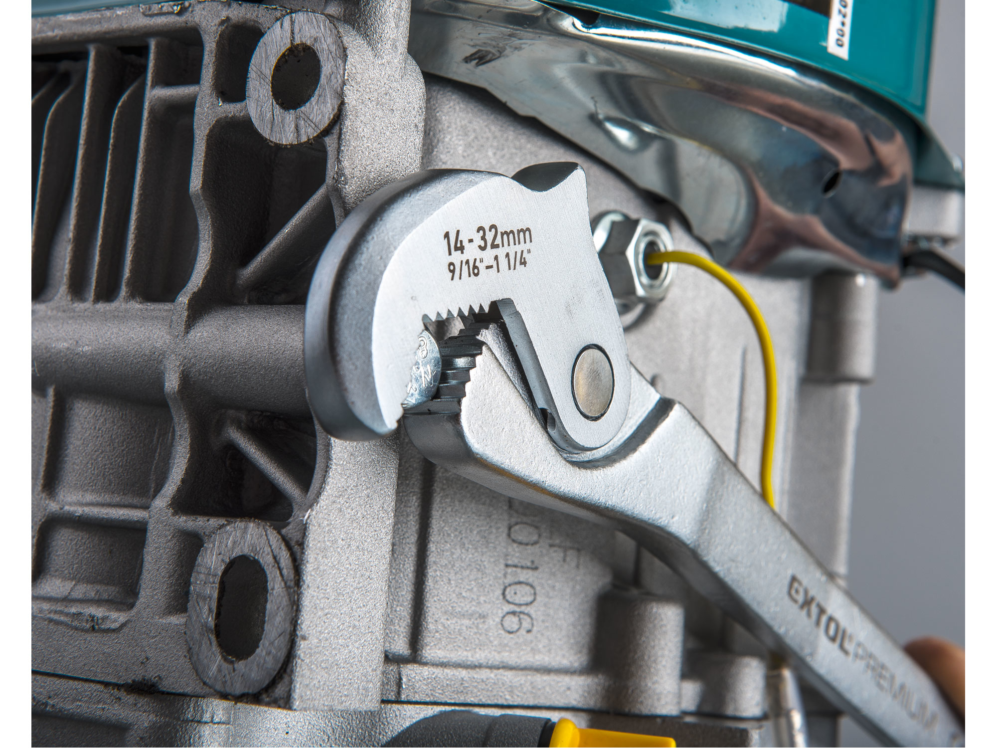 klíč multifunkční samonastavitelný oboustranný, 8-17/14-32mm, CrV