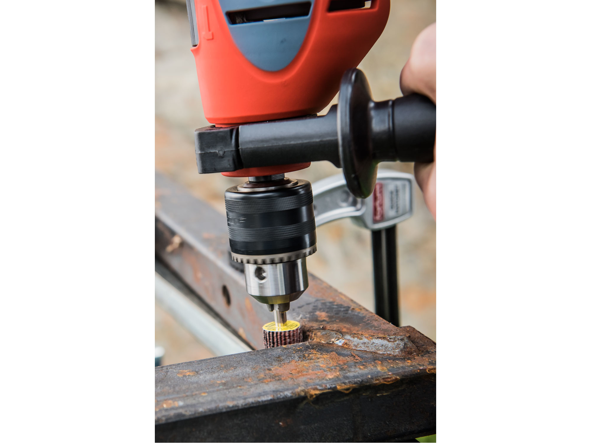 kotouč lamelový brusný na stopce, O 20x20x6mm, P40