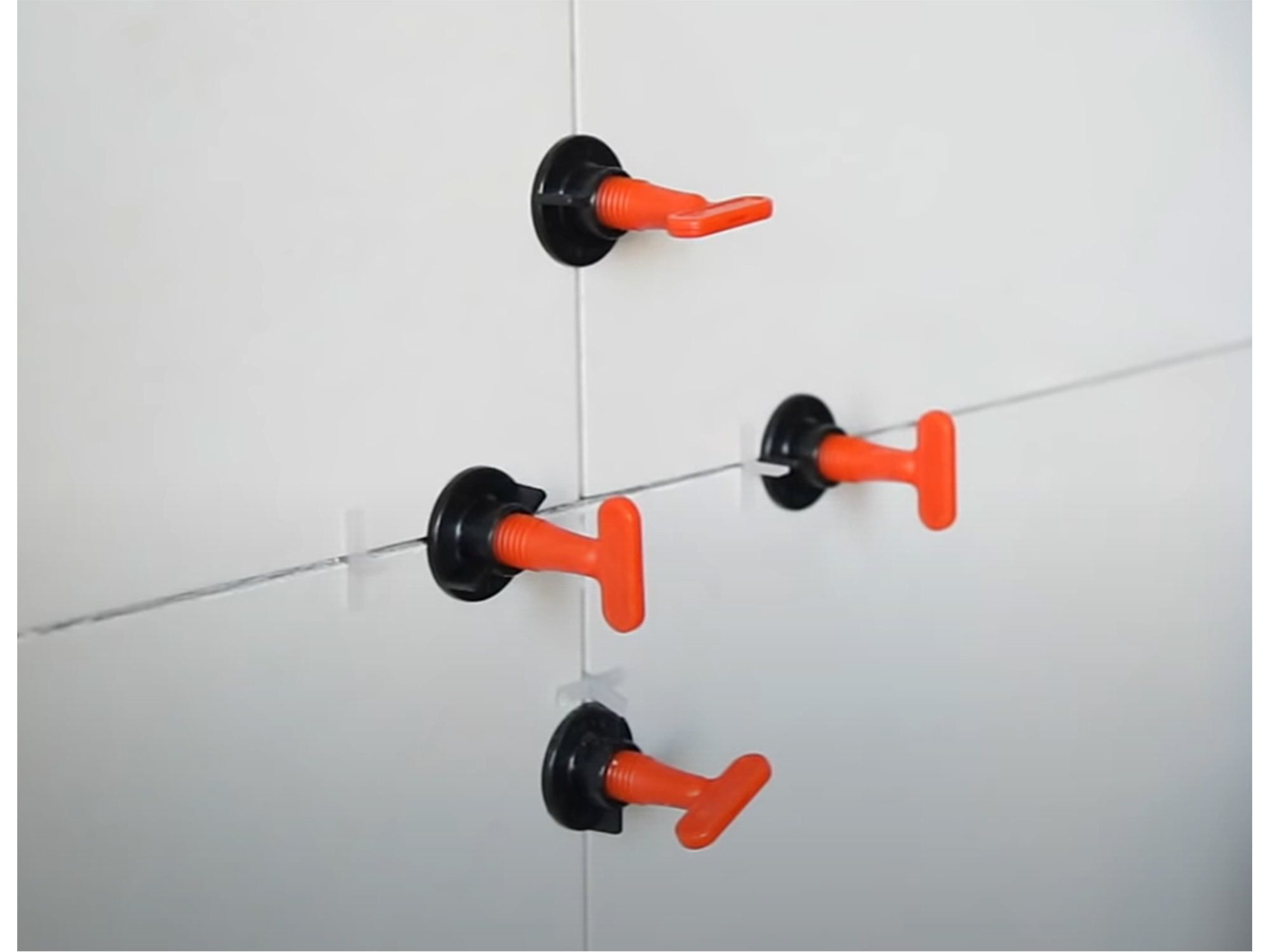 POŠK. OBAL distanční/nivelační klipy opakovaně použitelné, sada 50ks, pro vyrovnání obkladů/dlažby až do jejich max. tloušťky 17mm