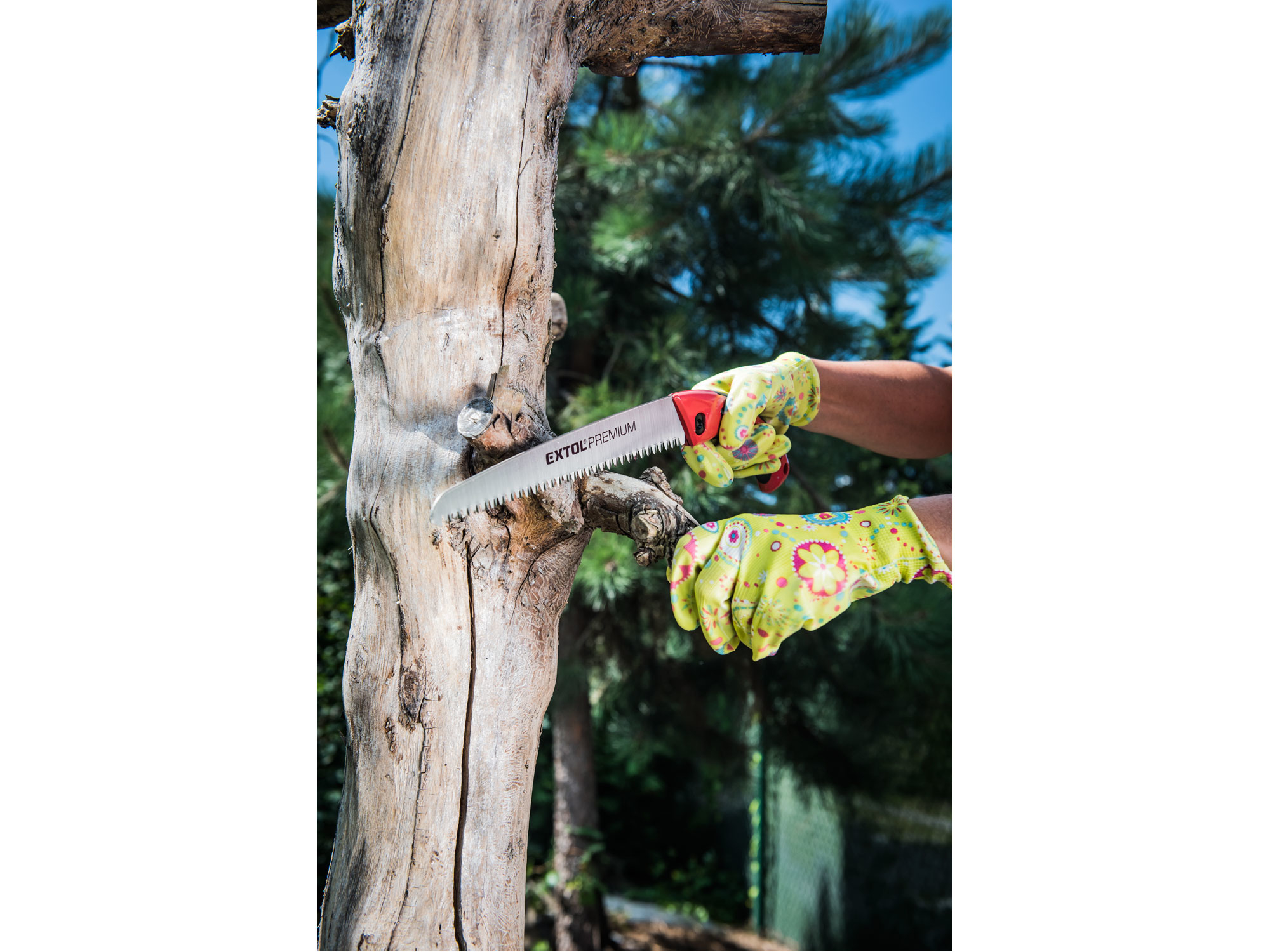 rukavice zahradní nylonové polomáčené v nitrilu, velikost 8"