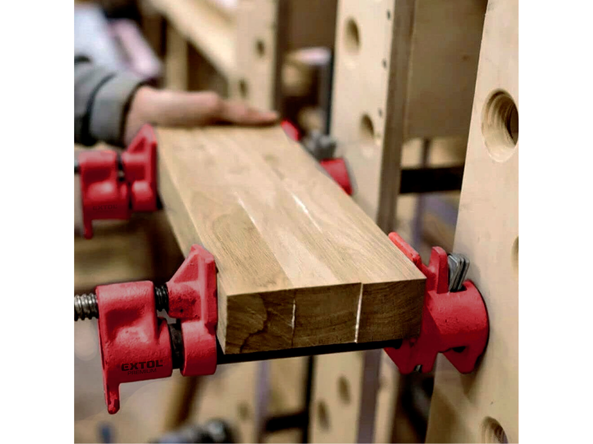 svěrka trubková nastavitelná, fixace na pevném konci pomocí trubky s vnějším závitem DN 20 - 3/4" -26,9mm