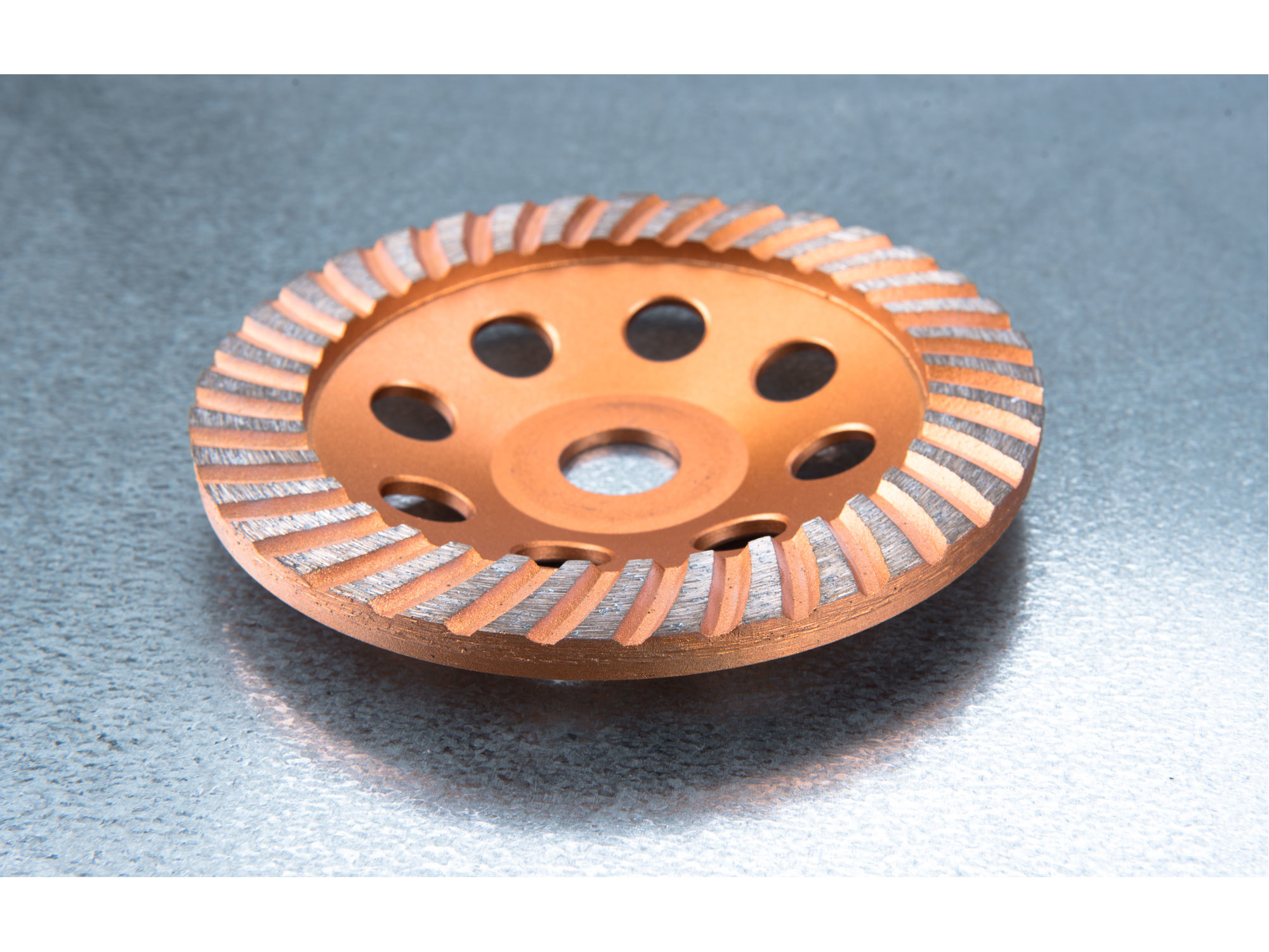 ZRUŠENO! Nahrazeno výrobkem 8703101. Kotouč diamantový brusný, 115x22,2mm