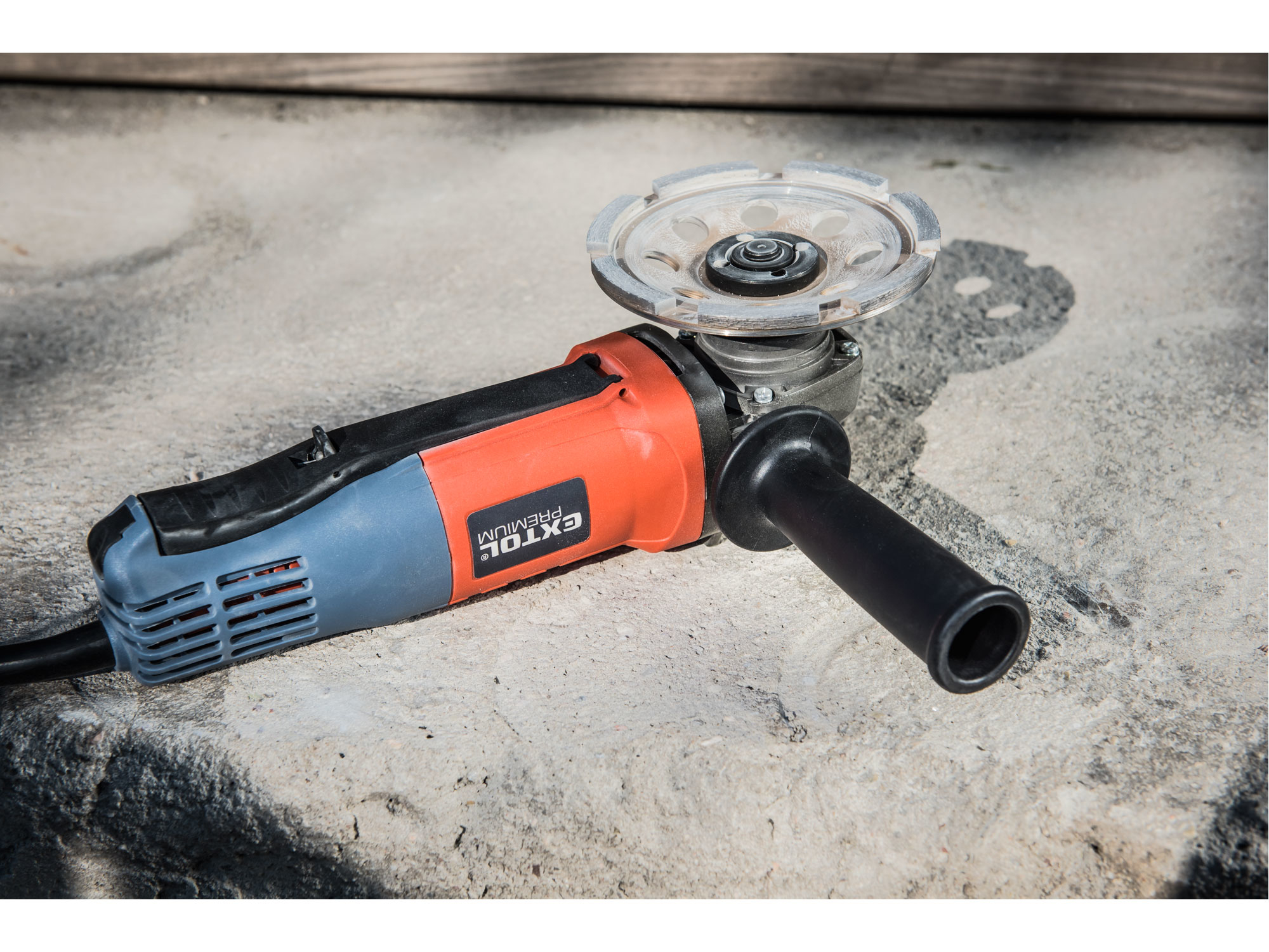 ZRUŠENO! Nahrazeno výrobkem 8703112, kotouč diamantový brusný jednořadý, 125x22,2mm