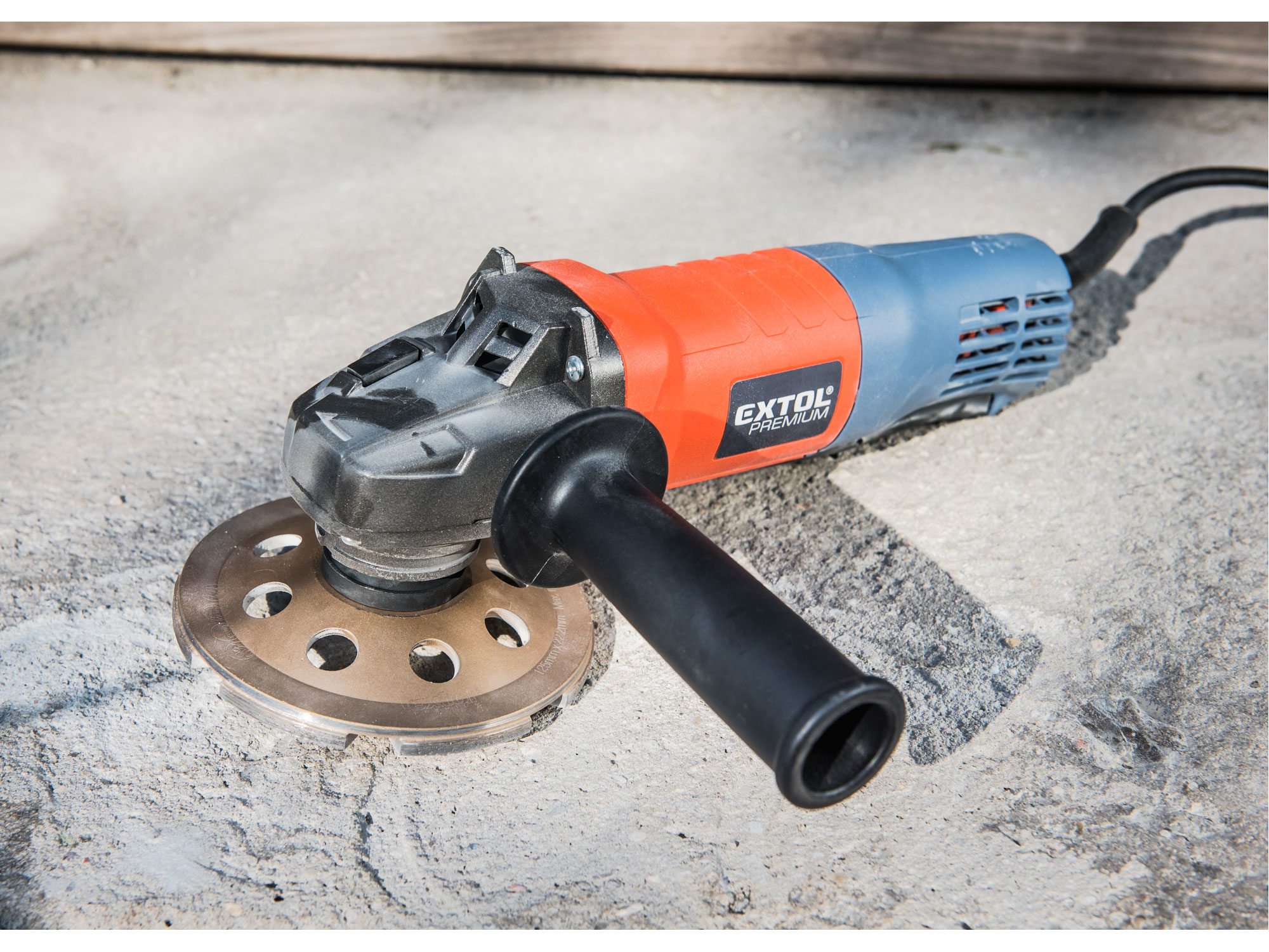 ZRUŠENO! Nahrazeno výrobkem 8703112, kotouč diamantový brusný jednořadý, 125x22,2mm