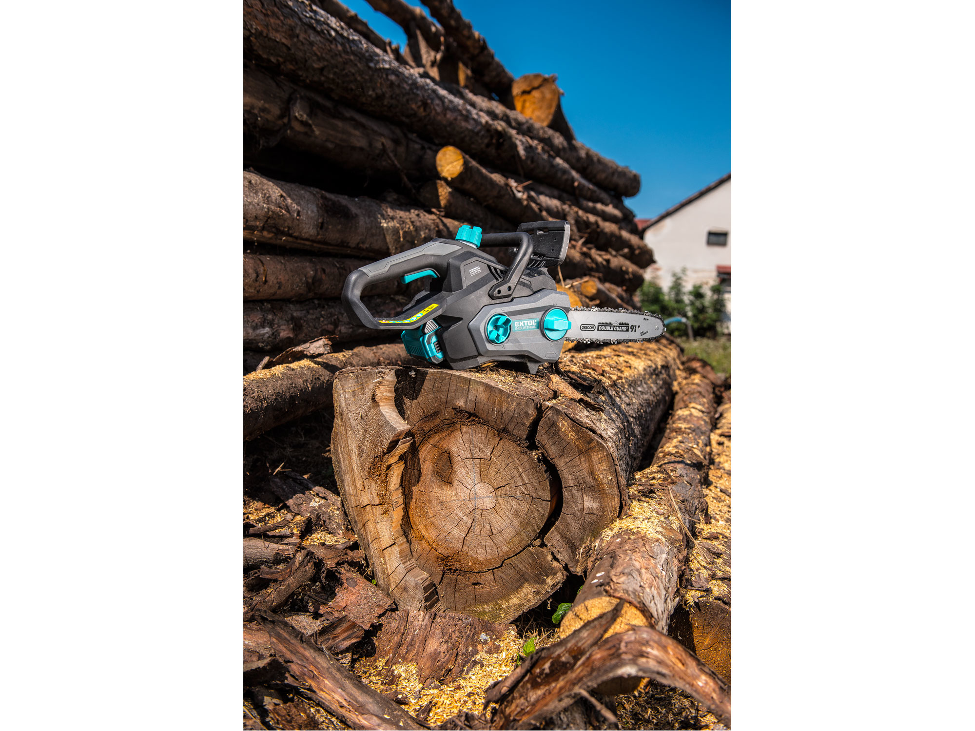 ZRUŠENO! Nahrazeno výrobkem 8795644. Pila řetězová aku, BRUSHLESS, 40V Li-ion, 2500mAh, 30cm