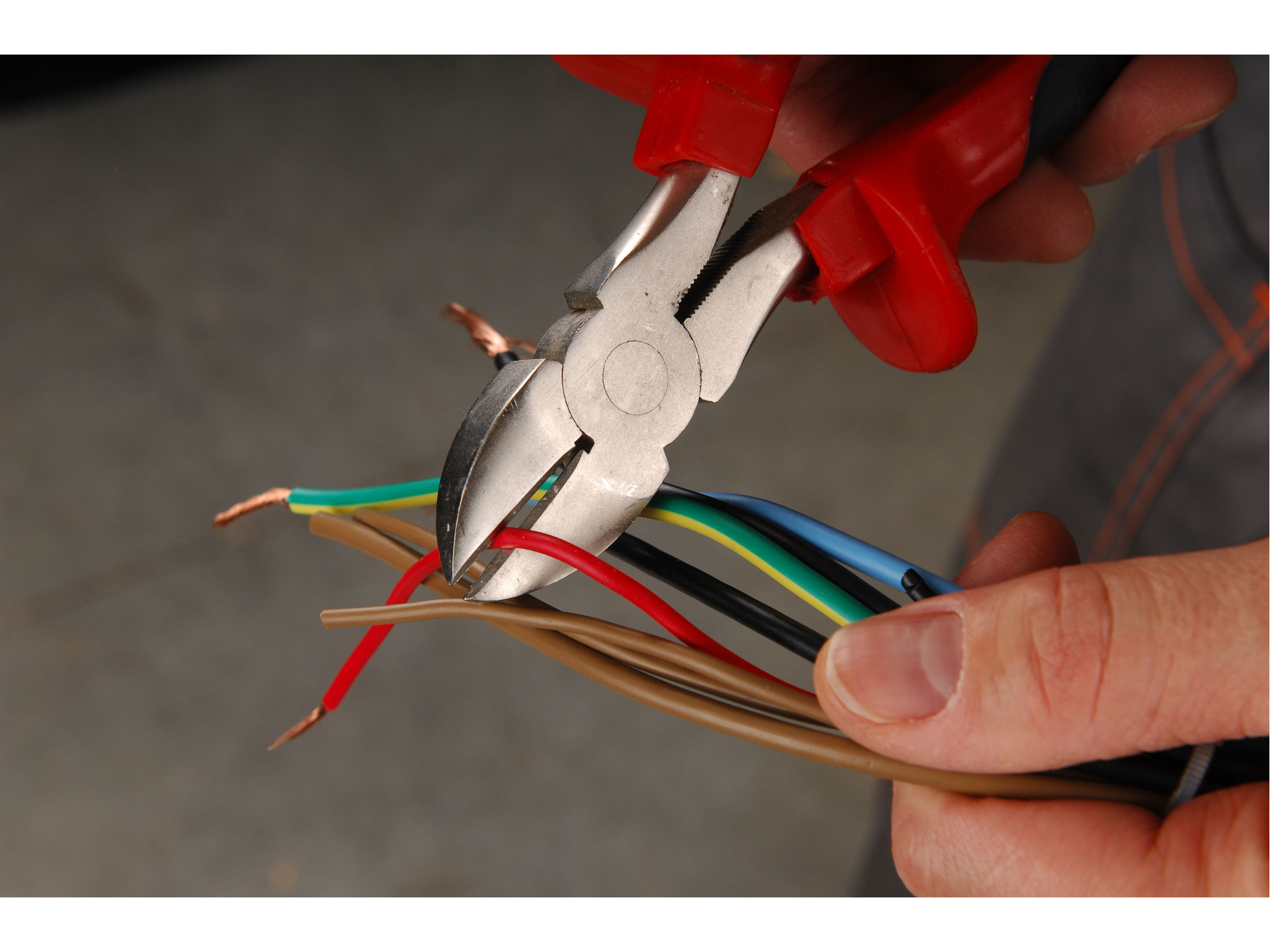 ZRUŠENO! Nahrazeno výrobkem 8813187, kleště štípací boční, 190mm