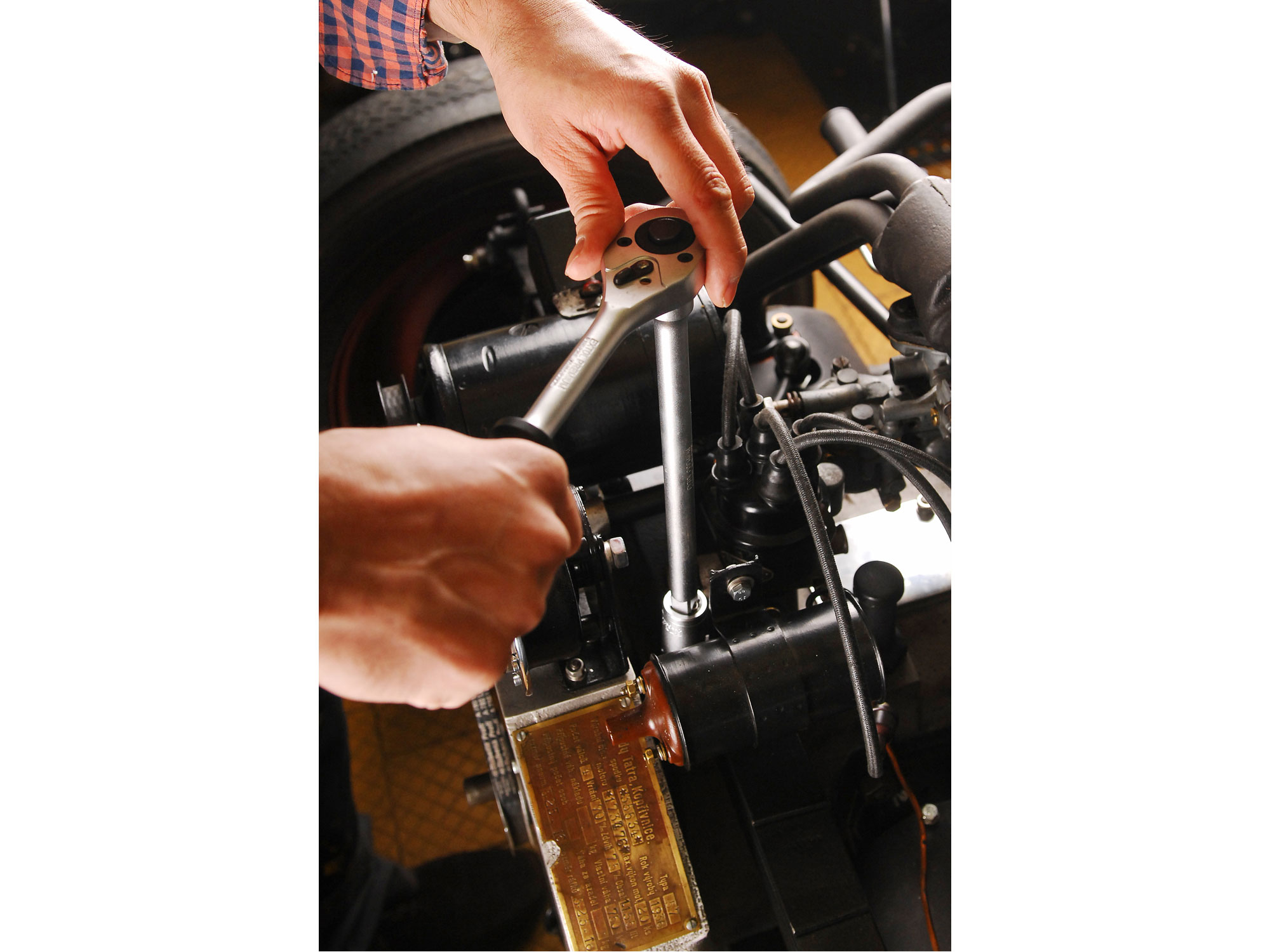 ZRUŠENO! Nahrazeno výrobkem 8818337, hlavice nástrčné, sada 94ks, 1/4', 1/2', CrV