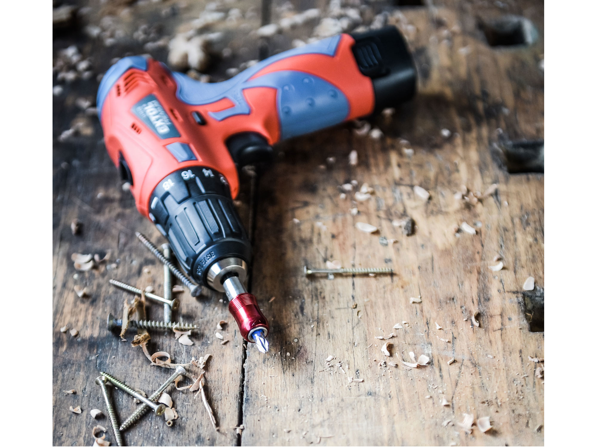 ZRUŠENO! Nahrazeno výrobkem 8891152 vrtací šroubovák aku, 12V Li-ion (2x), 1500mAh