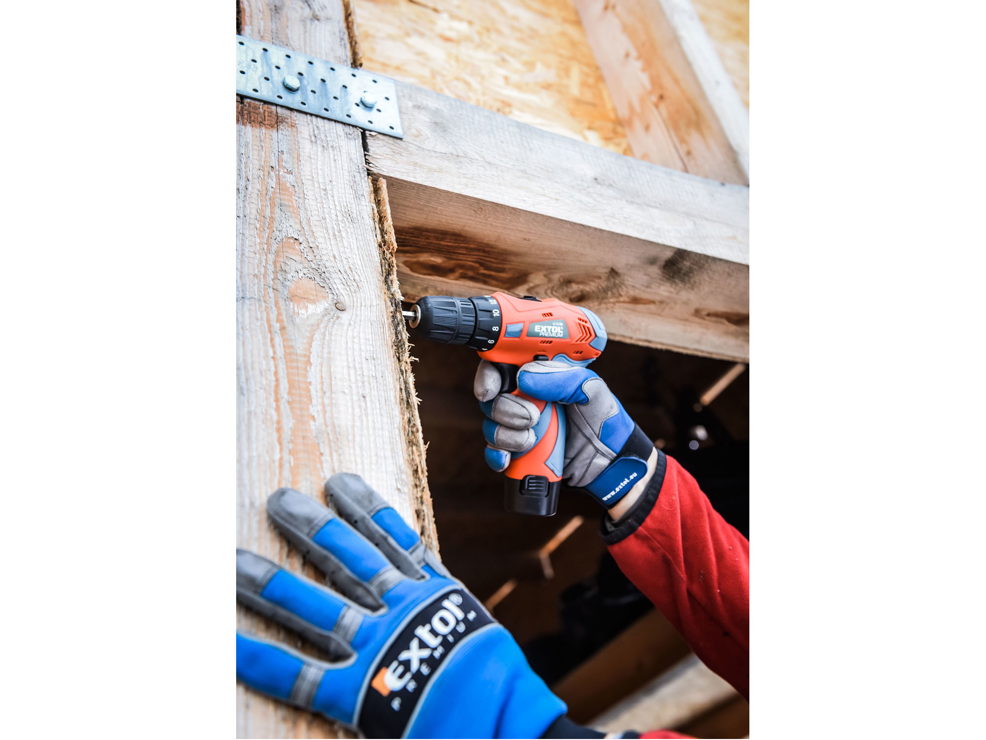 ZRUŠENO! Nahrazeno výrobkem 8891152 vrtací šroubovák aku, 12V Li-ion (2x), 1500mAh